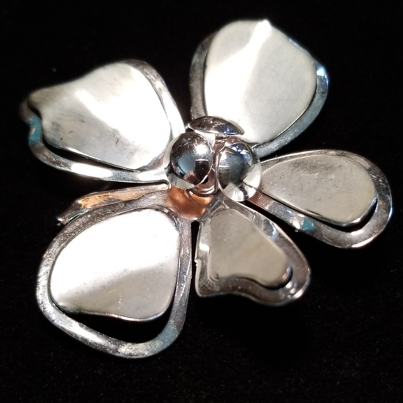 Vintage Mid Century Large Silver Tone Metal Flower Brooch Pin - Picture 8 of 12